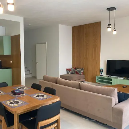 Semesterbostad Green Coast Palasë